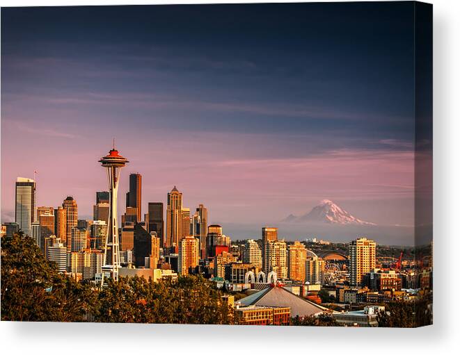 Kerry Park Canvas Print featuring the photograph Seattle Skyline by Brian Bonham