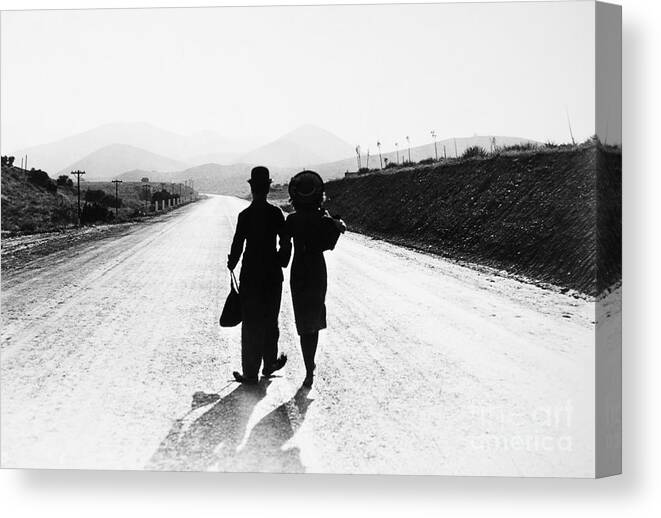 Charlie Canvas Print featuring the photograph Modern Times 1936 by Granger