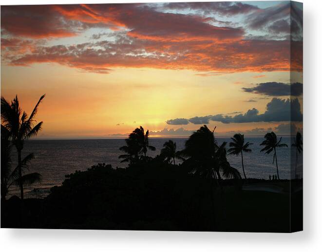Sunset Canvas Print featuring the photograph Big Island Sunset by Anthony Jones