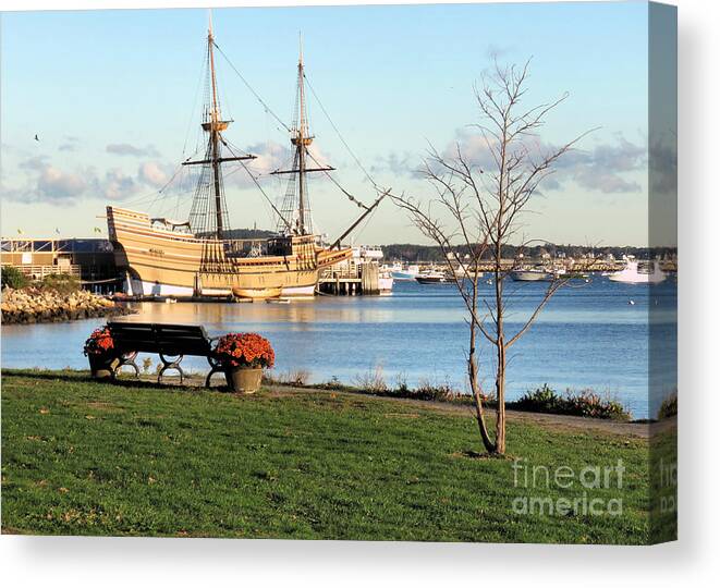 Mayflower Ii Canvas Print featuring the photograph Mayflower II October 2016 by Janice Drew