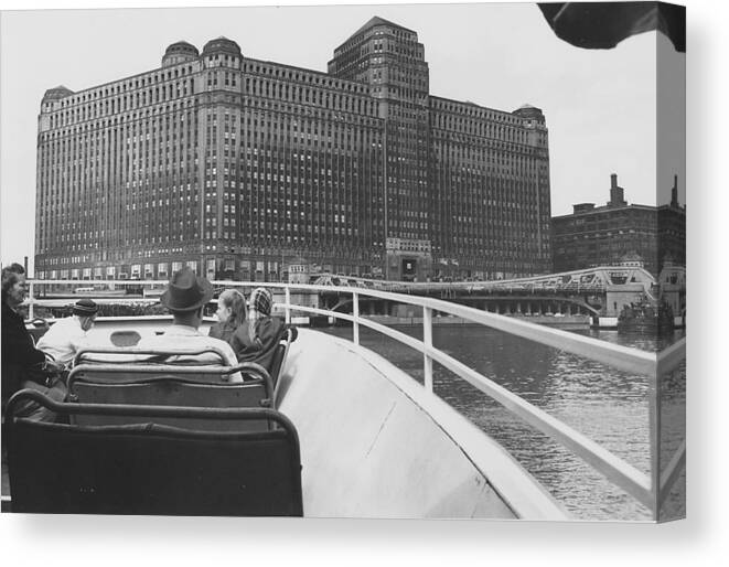 Wendella Canvas Print featuring the photograph Merchandise Mart Seen From Wendella Boat - 1962 by Chicago and North Western Historical Society