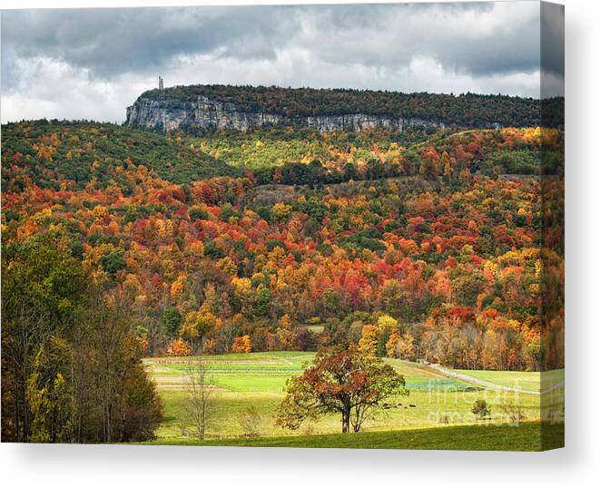 Fall Canvas Print featuring the photograph Mohonk Tower by Claudia Kuhn