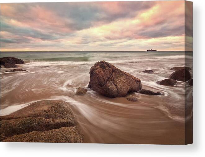 Singing Beach Canvas Print featuring the photograph Morning Glow Singing Beach MA by Michael Hubley