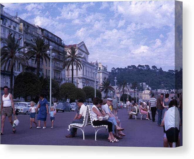Promenade Des Anglais Canvas Print featuring the photograph Promenade des Anglais, Nice, France by Richard Goldman