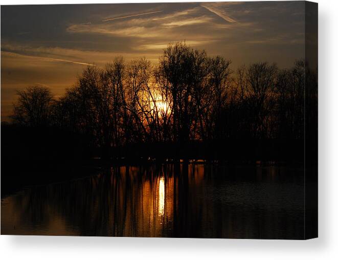 River Canvas Print featuring the photograph River Sunset by Wanda Jesfield