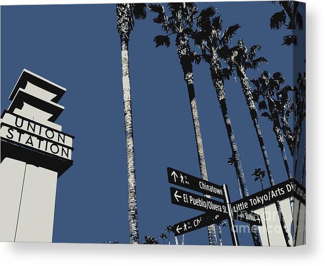 500 Views Canvas Print featuring the photograph Union Station by Jenny Revitz Soper