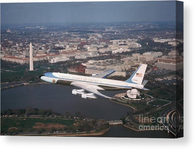 Government Canvas Print featuring the photograph Air Force One In Flight by Bettmann