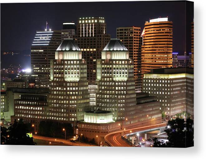Apartment Canvas Print featuring the photograph Cincinnati Skyline by Thedman