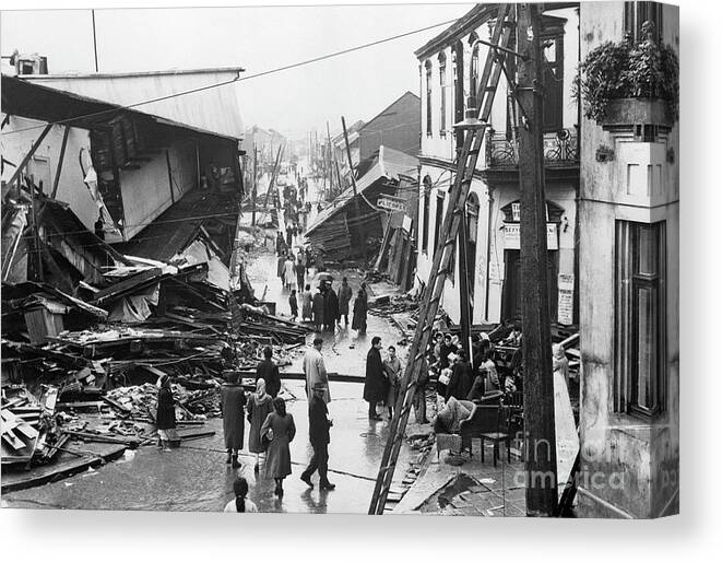 Rubble Canvas Print featuring the photograph Earthquake Damage In Valdivia by Bettmann