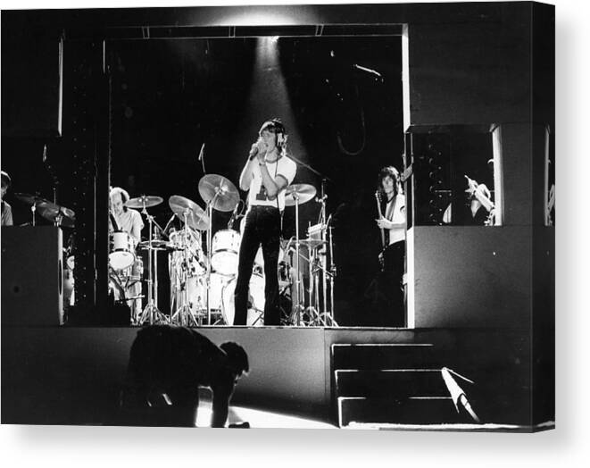 Rock Music Canvas Print featuring the photograph Pink Floyd by Evening Standard