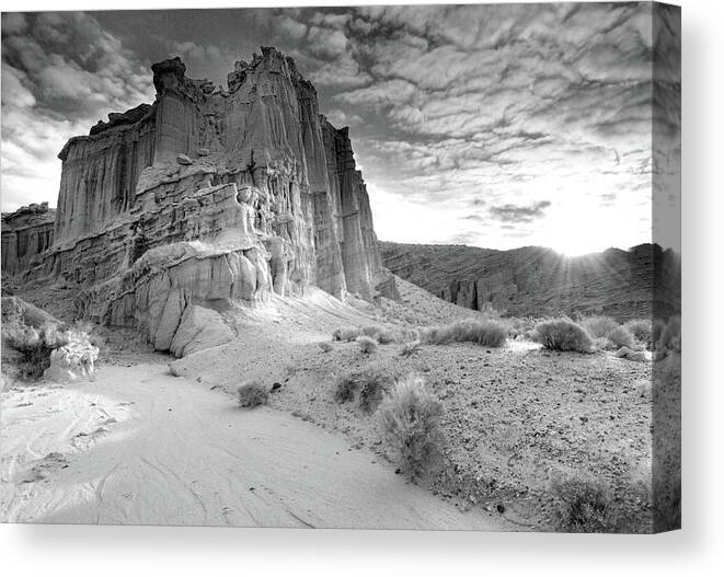 Scenics Canvas Print featuring the photograph Red Rock Canyon State Park by David Kiene