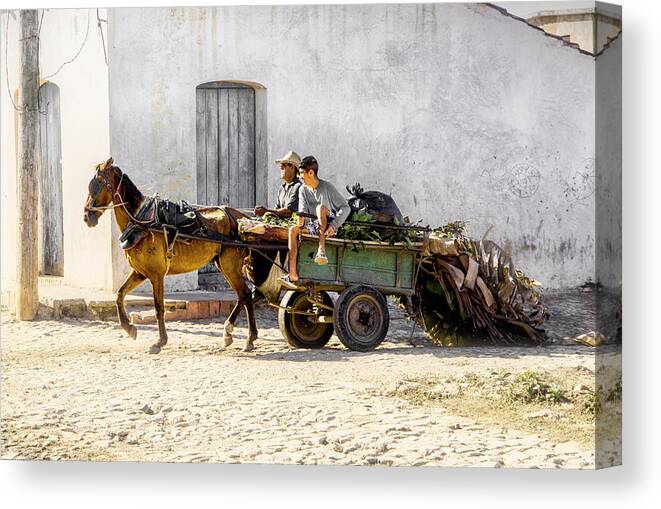 Cuba Canvas Print featuring the photograph Gardeners by Micah Offman