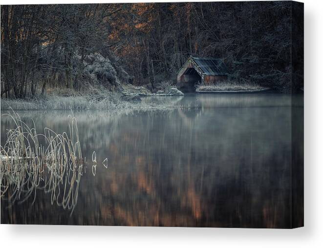 Loch Chon Canvas Print featuring the photograph Loch Chon Boathouse by Raymond Carruthers