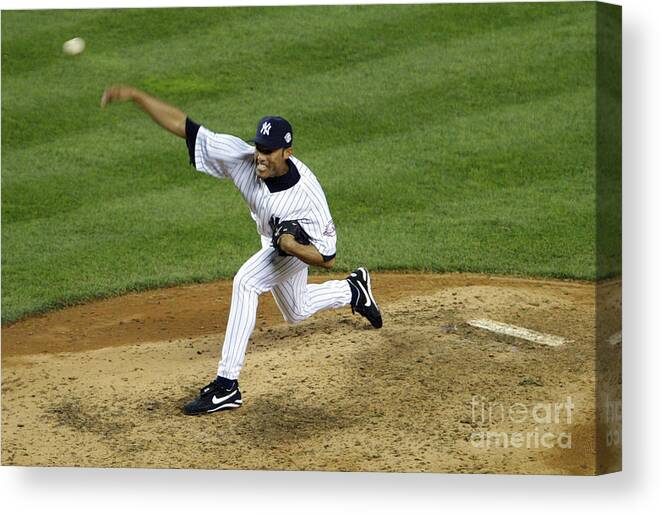 People Canvas Print featuring the photograph Mariano Rivera by Doug Pensinger