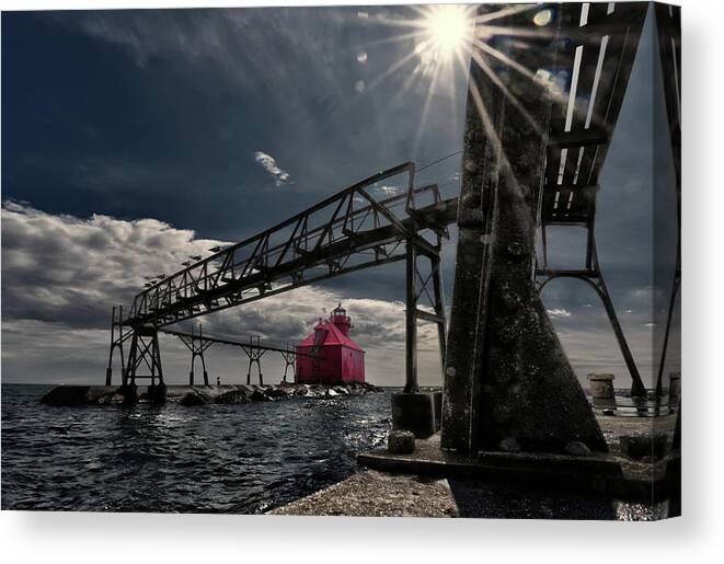 Sturgeon Bay Canvas Print featuring the photograph Sturgeon Bay Canal Pierhead Lighthouse - horizontal by Peter Herman