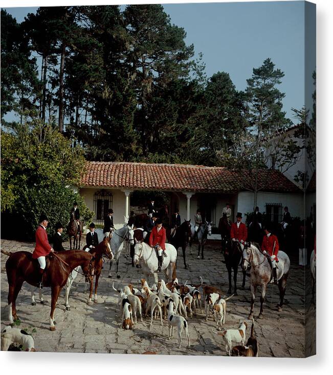 People Canvas Print featuring the photograph Pebble Beach Hunt by Slim Aarons
