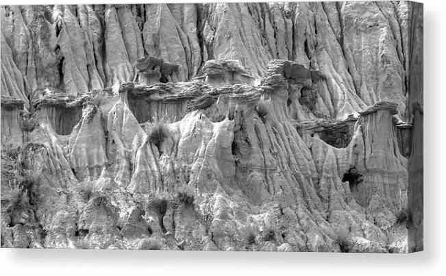 Badlands Canvas Print featuring the photograph Alberta Badlands 003 by Phil And Karen Rispin