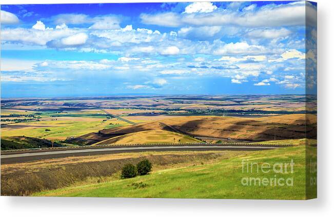 Pendleton Canvas Print featuring the photograph Highway Beautiful View by Robert Bales