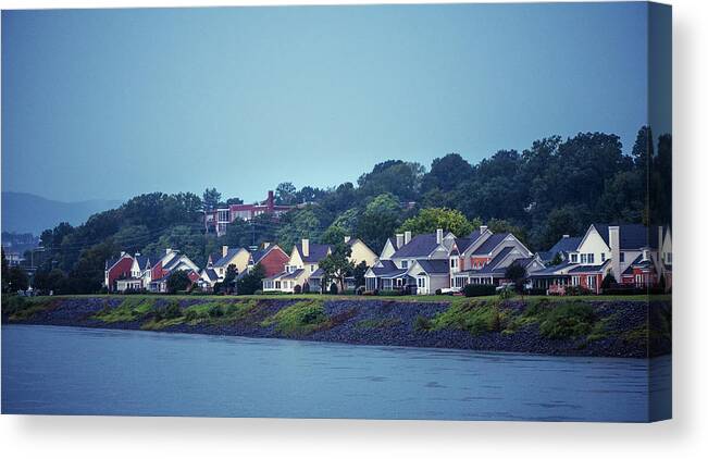 2021 Canvas Print featuring the photograph Homes Along The Tennessee River by Greg Mimbs