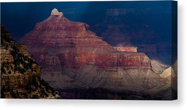 Arizona Canvas Print featuring the photograph A Small Peak by Ed Gleichman