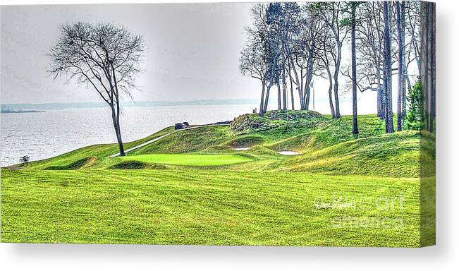 Kingsmill Golf Canvas Print featuring the photograph Williamsburg VA Virginia - Kingsmill Golf - River 16th by Dave Lynch