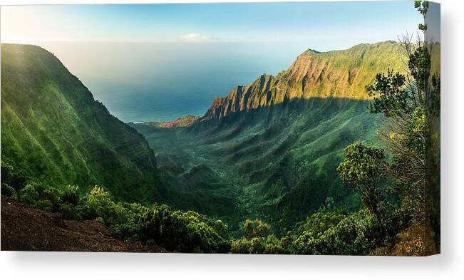 Beautiful Canvas Print featuring the photograph Panoramic view of Kalalau valley Kauai #4 by Steven Heap