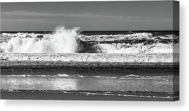 Landscape Canvas Print featuring the photograph Depoe Bay Black and White by Claude Dalley