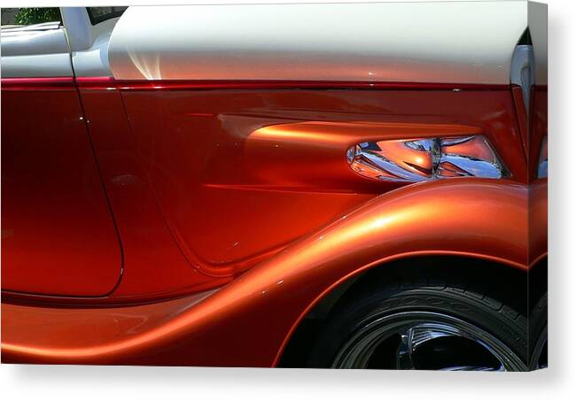 Classic Car Canvas Print featuring the photograph Classic Car by Jeff Lowe