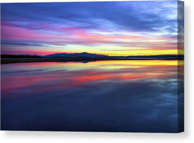 New Hampshire Canvas Print featuring the photograph Lake Winnipesaukee - Layers by Robert Clifford
