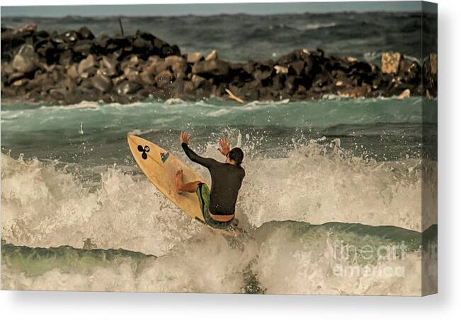 Beach Canvas Print featuring the photograph That's A Ten by Eye Olating Images