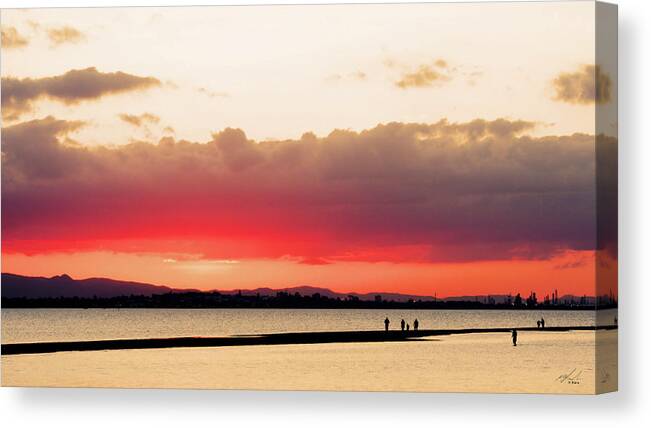 Landscape Canvas Print featuring the photograph Beautiful Evening Hot by Michael Blaine