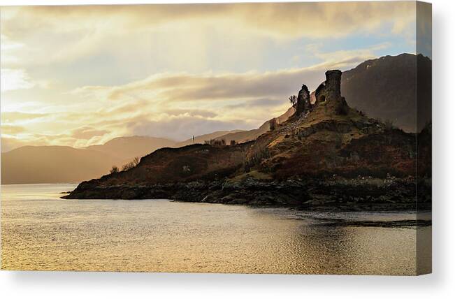 Castle Moil Canvas Print featuring the photograph Castle Moil Sunrise by Holly Ross