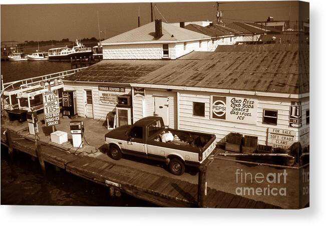Scenic Tours Canvas Print featuring the photograph Crisfield Maryland by Skip Willits