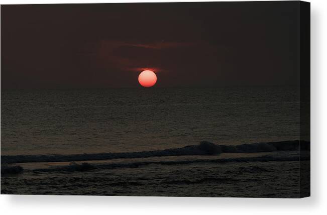 Florida Canvas Print featuring the photograph Onyx Sunset Venice Florida by Lawrence S Richardson Jr