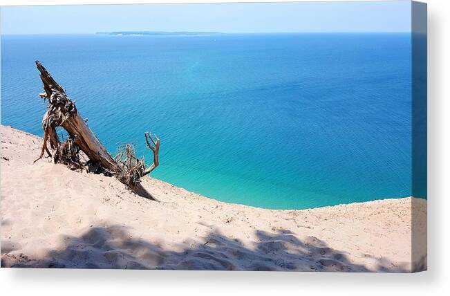 Pyramid Point Canvas Print featuring the photograph Pyramid Point Overlook 02 by William Slider