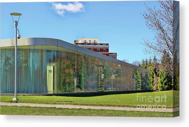 Toledo Museum Of Art Canvas Print featuring the photograph Toledo Museum of Art Glass Pavillion 0202 by Jack Schultz