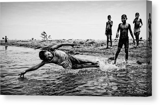 Water Canvas Print featuring the photograph Children In The Water by Paul Gs