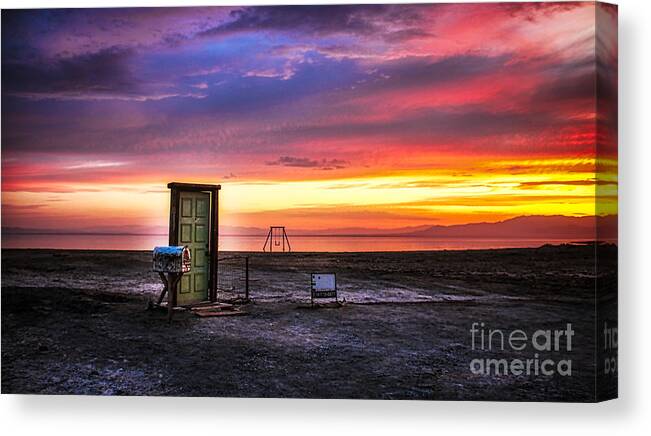 Bombay Beach Canvas Print featuring the photograph Fixer Upper by Phil Cappiali Jr