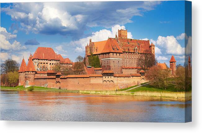 Landscape Canvas Print featuring the photograph Poland - Teutonic Knights Castle by Jan Wlodarczyk