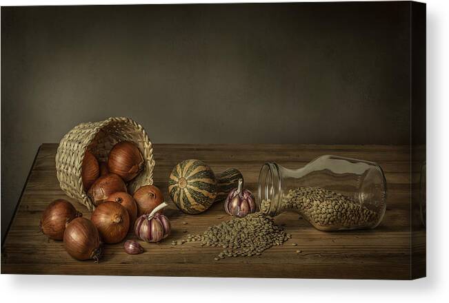 Rustic Canvas Print featuring the photograph Quotidian by Margareth Perfoncio