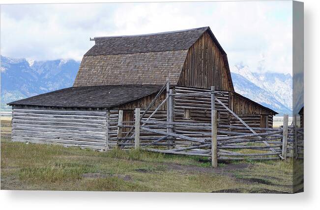 Moulton Barn Canvas Print featuring the photograph Moulton Barn on Mormon Row 1223 by Cathy Anderson