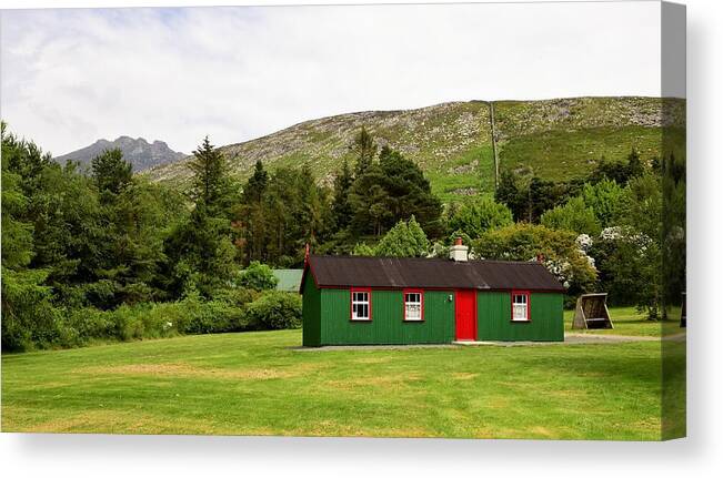 Mourne Mountains Canvas Print featuring the photograph Mourne Mountains Living by Neil R Finlay