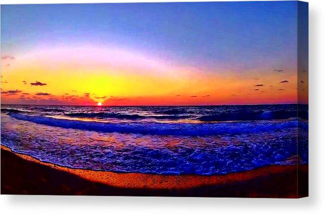 Sunrise Canvas Print featuring the photograph Sunrise Beach 1032 by Rip Read