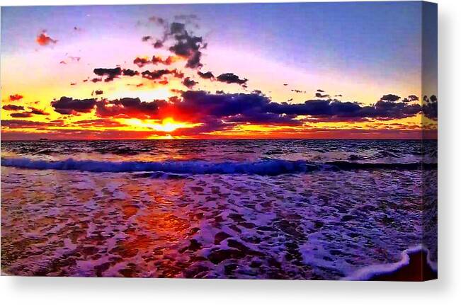 Sunrise Canvas Print featuring the photograph Sunrise Beach 959 by Rip Read