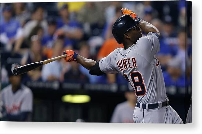 Ninth Inning Canvas Print featuring the photograph Torii Hunter by Ed Zurga