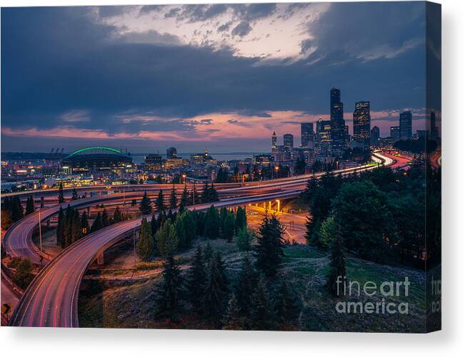 Cityscape Canvas Print featuring the photograph Evening Flow by Gene Garnace