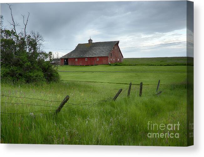 Grangeville Canvas Print featuring the photograph Grangeville Barn by Idaho Scenic Images Linda Lantzy