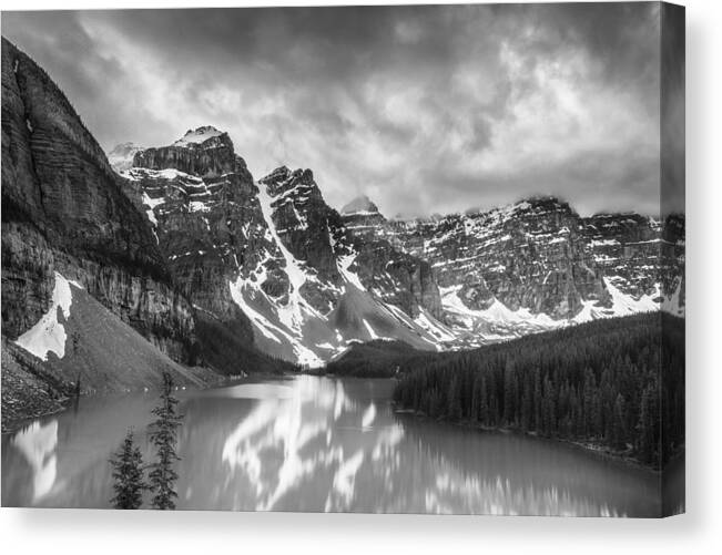 Horizontal Canvas Print featuring the photograph Imaginary Waters II by Jon Glaser