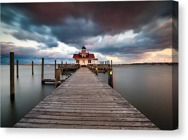 Roanoke Marshes Lighthouse Canvas Print featuring the photograph Lighthouse - Outer Banks NC Manteo Lighthouse Roanoke Marshes by Dave Allen