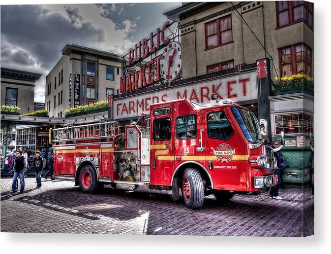 Fire Canvas Print featuring the photograph Seattle Fire Engine by Spencer McDonald